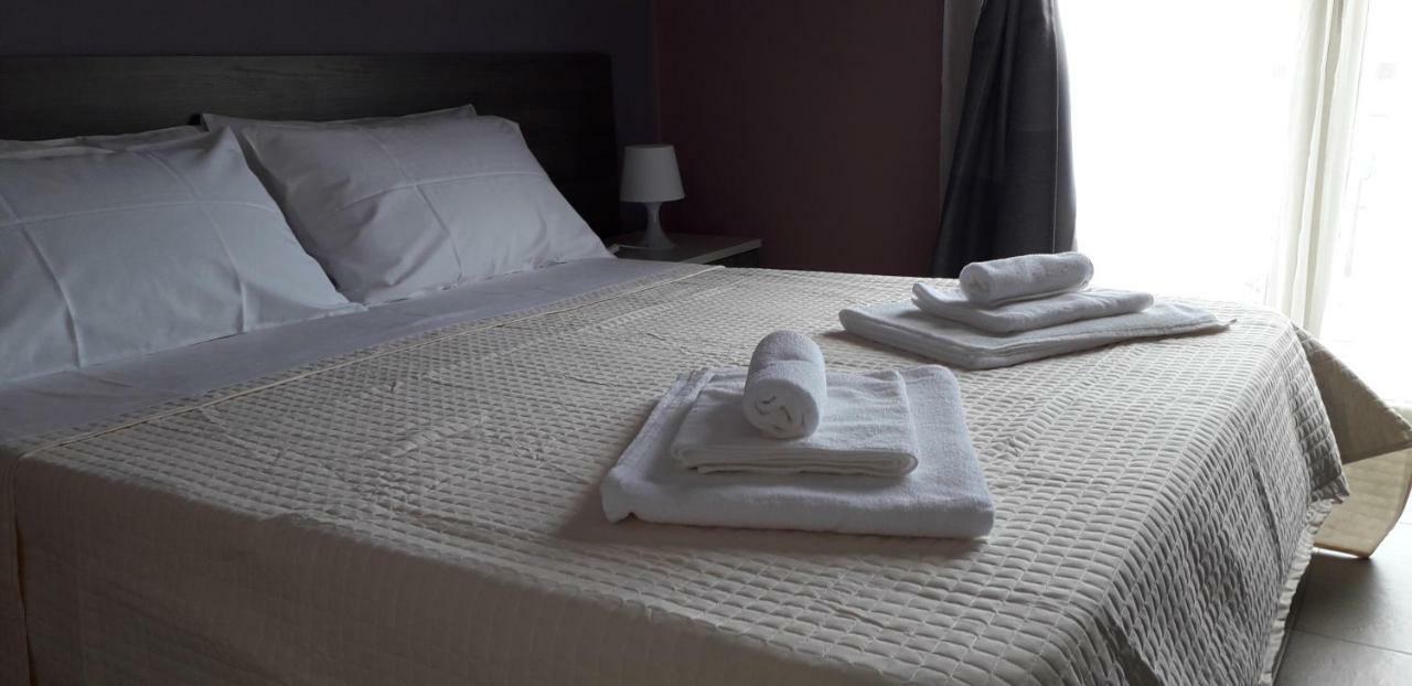 Borgo Palombaio 2 Bed & Breakfast Katanya Dış mekan fotoğraf